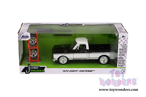 Jada Toys Just Trucks - Assorted Pack Wave 24 (1947, 1956, 1957, 1972, 1/24 scale diecast model car, Asstd.) 54027/W24