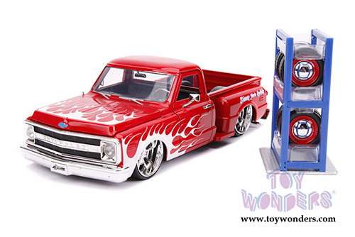 Jada Toys Just Trucks - Assorted Pack Wave 24 (1947, 1956, 1957, 1972, 1/24 scale diecast model car, Asstd.) 54027/W25