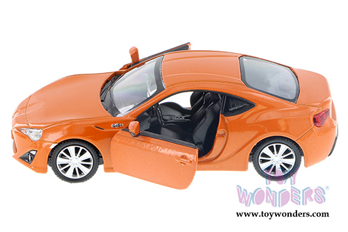 Showcasts Collectibles - Toyota Scion FR-S Hardtop (1/33 scale diecast model car,  Asstd.) 555020US