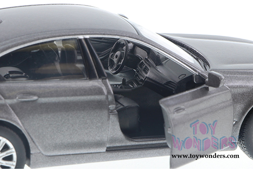 Showcasts Collectibles - BMW 550i Hardtop  (5" die cast model car, Asstd.) 555038