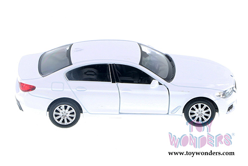 Showcasts Collectibles - BMW 550i Hardtop  (5" die cast model car, Asstd.) 555038