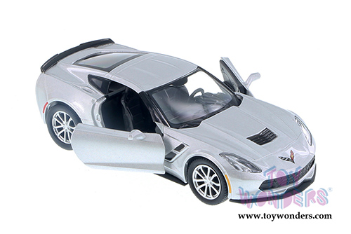 Showcasts Collectibles - Chevrolet&reg; Corvette&reg; C7 Hardtop  (5" diecast model car, Asstd.) 555039