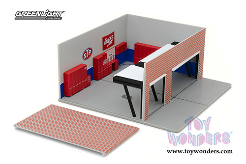 Greenlight Diorama - Mechanic's Corner Series 1 | Weekend Workshop STP (1/64 scale diecast/plastic model, Red/Light Gray) 57011