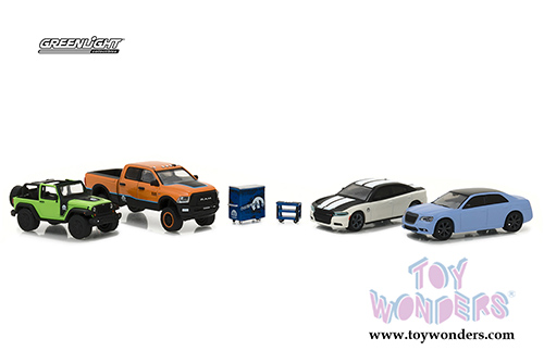 Greenlight Diorama - MOPAR Garage 6 pcs Set (1/64 scale diecast model car, Asstd.) 58041