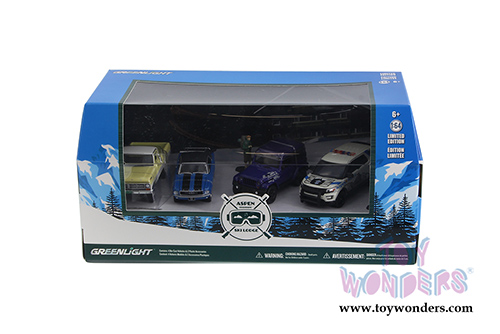 Greenlight Dioramas - Aspen, Colorado Ski Lodge (1/64 scale diecast/plastic model, Asstd.) 58044