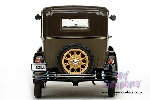 Sun Star Classic - Ford Model A Tudor Truck (1931, 1/18 scale diecast model car, Chicle Drab) 6100