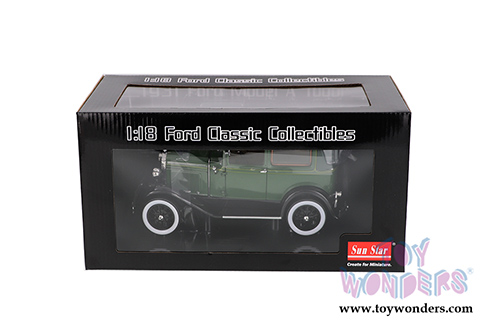 Sun Star Ford Classic - Ford Model A Tudor (1931, 1/18 scale diecast model car, Balsam Green/Vagabond Green) 6105GN