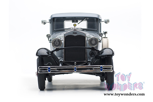 Sun Star Ford Classic - Ford Model A Pickup (1931, 1/18 scale diecast model car, French Gray) 6115GY