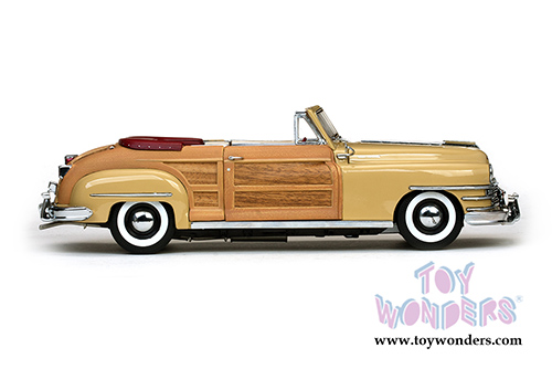 Sun Star Classic - Chrysler Town & Country Convertible (1948, 1/18 scale diecast model car, Yellow Lustre) 6140