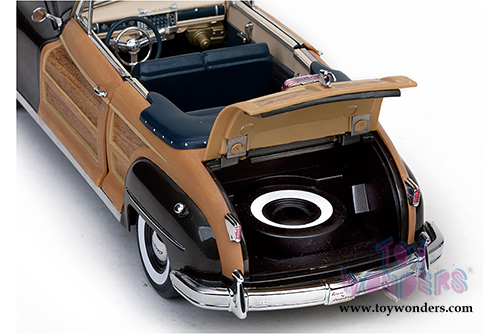 Sun Star Classic - Chrysler Town & Country Convertible (1948, 1/18 scale diecast model car, Gunmetal Gray) 6141