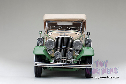Sun Star Platinum - Ford Lincoln KB Top Up (1932, 1/18 scale diecast model car, Tan/Light Green) 6164