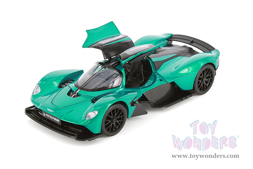 Showcasts® Collectibles - Aston Martin Valkyrie (2024, 1/24 scale diecast model car, Asstd.) 661298D MAP: $19.99