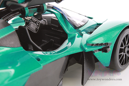 Showcasts® Collectibles - Aston Martin Valkyrie (2024, 1/24 scale diecast model car, Asstd.) 661298D MAP: $19.99