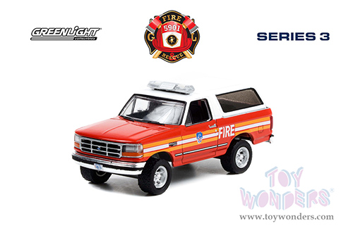Greenlight - Fire & Rescue Series 3 | Ford Bronco "City of New York Official Fire Department" (New York) (1996, 1/64 scale diecast model car, Red and White with Stripes) 67030E/48