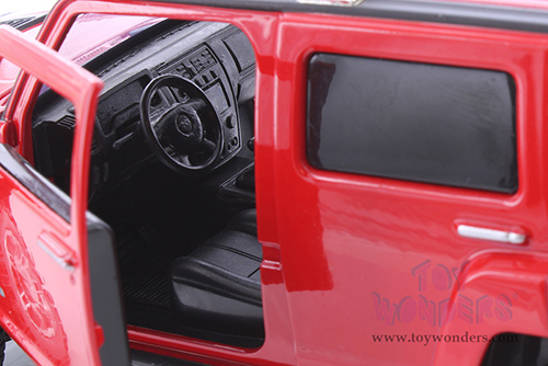 Showcasts® Collectibles - Hummer H3 (1/24 scale diecast model car, Asstd.) 68240D MAP: $19.99