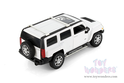 Showcasts® Collectibles - Hummer H3 (1/24 scale diecast model car, Asstd.) 68240D MAP: $19.99