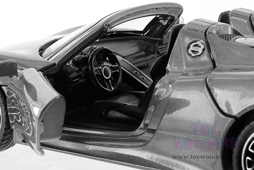 Showcasts® Collectibles - Porsche 918 Spyder (1/24 scale diecast model car, Asstd.) 68243D MAP: $19.99
