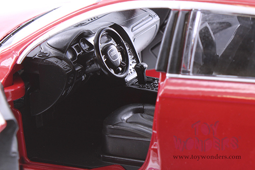 Showcasts Collectibles - Audi Q7 Hardtop (1/24 scale diecast model car, Asstd.) 68249D