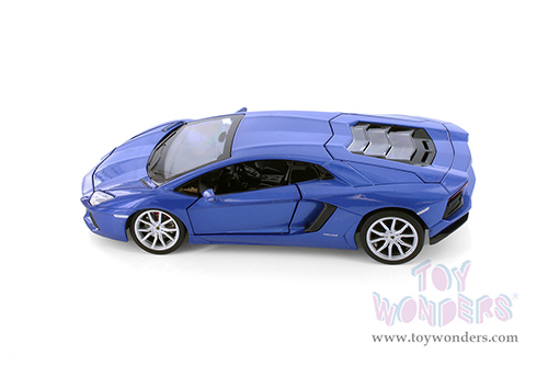 Showcasts® Collectibles - Lamborghini Aventador Coupé (1/24 scale diecast model car, Asstd.) 68254D MAP: $19.99