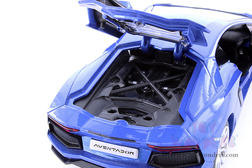 Showcasts® Collectibles - Lamborghini Aventador Coupé (1/24 scale diecast model car, Asstd.) 68254D MAP: $19.99