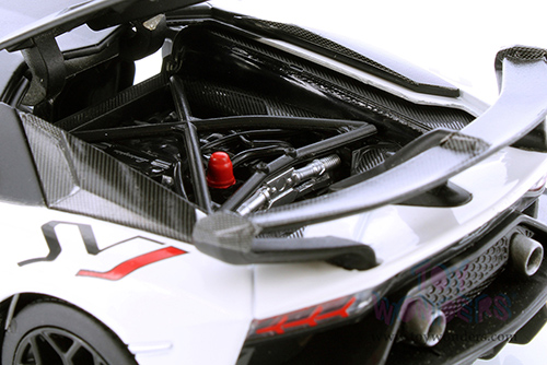 Showcasts® Collectibles - Lamborghini Aventador SVJ (1/24 scale diecast model car, Asstd.) 68269D