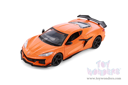 Showcasts® Collectibles - Chevrolet® Corvette® Z06 (1/24 scale diecast model car, Orange) 68289WR MAP: $22.99