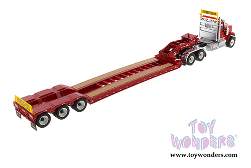 Diecast Masters - International&reg; HX520 SFFA Tandem Tractor with XL 120 Low-Profile HDG Trailer (1/50 scale diecast model car, Red) 71016