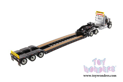 Diecast Masters - International&reg; HX520 SFFA Tandem Tractor with XL 120 Low-Profile HDG Trailer (1/50 scale diecast model car, Black) 71017