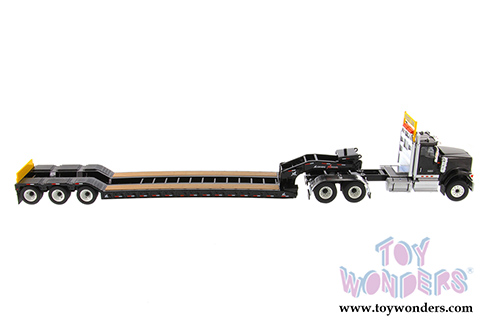 Diecast Masters - International&reg; HX520 SFFA Tandem Tractor with XL 120 Low-Profile HDG Trailer (1/50 scale diecast model car, Black) 71017