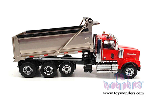 Diecast Masters - Western Star 4900 SFFA Dump Truck (1/50 scale diecast model car, Red/Matte Silver) 71067