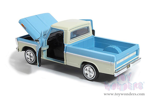 Showcasts® Collectibles - Ford F-100 Pickup (1969, 1/24 scale diecast model car, Light Blue/Cream) 71315BU MAP: $22.99