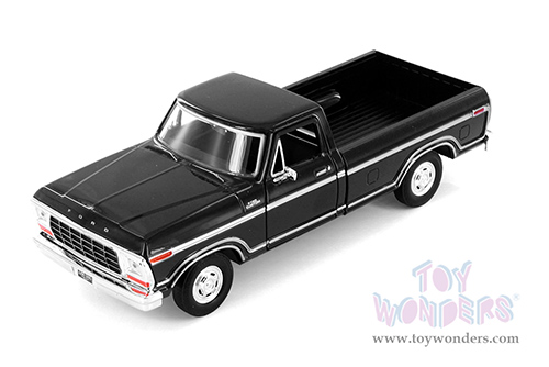 Showcasts® Collectibles - Ford F-150 Custom Pickup (1979, 1/24 scale diecast model car, Black) 71346BK MAP: $22.99