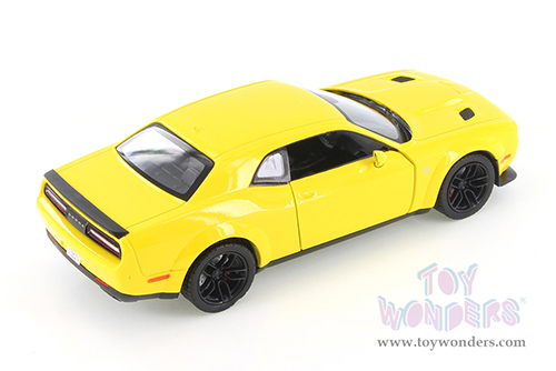 Showcasts® Collectibles - Dodge Challenger SRT Hellcat Widebody Hardtop (2018, 1/24 scale diecast model car, Asstd.) 71350D MAP: $19.99