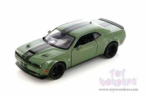 Showcasts® Collectibles - Dodge Challenger SRT Hellcat Widebody Hard Top (2018, 1/24 scale diecast model car, Green) 71350GN MAP: $22.99