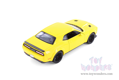 Showcasts® Collectibles - Dodge Challenger SRT Hellcat Widebody Hard Top (2018, 1/24 scale diecast model car, Yellow) 71350YL MAP: $22.99