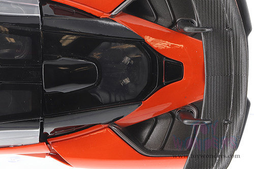 Showcasts® Collectibles - McLaren Senna Hardtop (1/24 scale diecast model car, Asstd.) 71355D MAP: $19.99