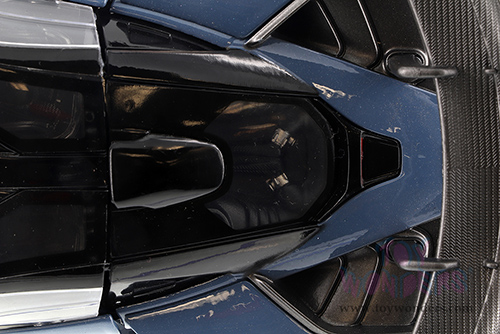 Showcasts® Collectibles - McLaren Senna Hardtop (1/24 scale diecast model car, Asstd.) 71355D MAP: $19.99