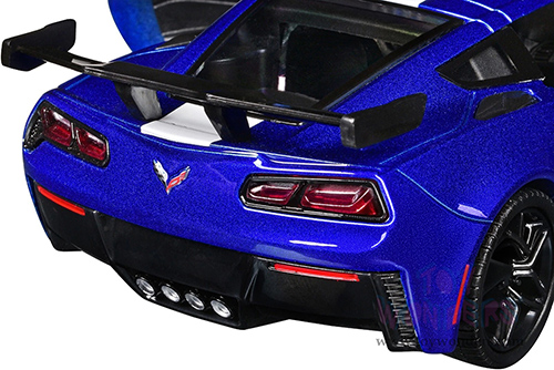 Showcasts® Collectibles - Chevrolet® Corvette® ZR1 Hardtop (2019, 1/24 scale diecast model car, Blue) 71356BU MAP: $22.99
