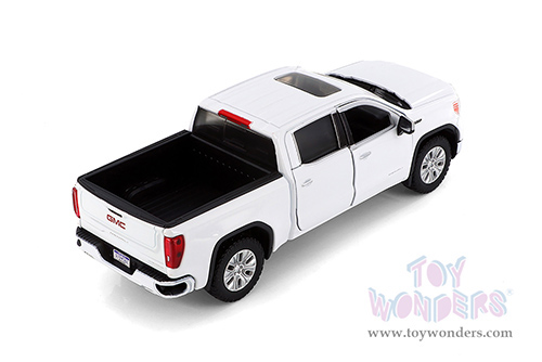 Showcasts® Collectibles - GMC® Sierra 1500 Denali Crew Cab Pickup Truck (2019, 1/27 scale diecast model car, White) 71362WH MAP: $22.99