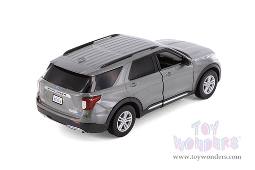Showcasts® Collectibles - Ford Explorer XLT (2022, 1/24 scale diecast model car, Asstd.) 71378D MAP: $19.99