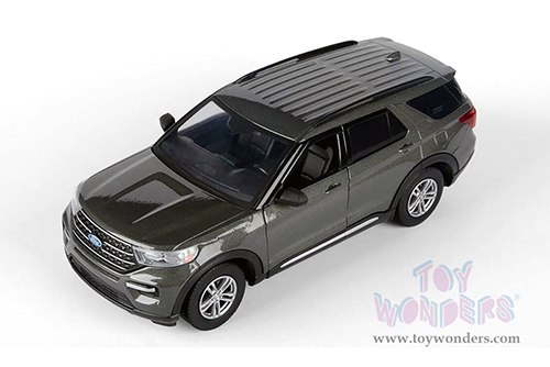 Showcasts®  Collectibles - Ford Explorer XLT (2022, 1/24 scale diecast model car, Gray) 71378GY MAP: $22.99