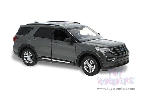 Showcasts®  Collectibles - Ford Explorer XLT (2022, 1/24 scale diecast model car, Gray) 71378GY MAP: $22.99