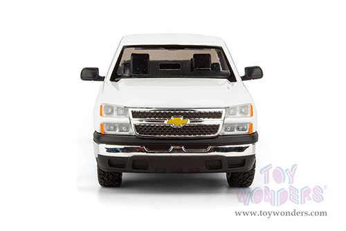 Showcasts® Collectibles - Chevy® Silverado™ 1500 Double Cab Truck (2006, 1/25 scale diecast model car, White) 71393WH MAP: $22.99