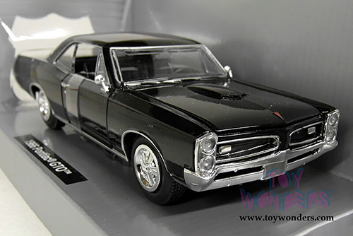 New Ray - Muscle Car Collection Pontiac® GTO Hardtop (1966, 1/25 scale diecast model car, Black) 71853B