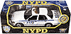 Show product details for Motormax - Ford Crown Victoria NYPD (1:18, White) 73125W