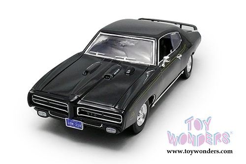 Motormax - Pontiac GTO Judge Hard Top (1969, 1/18 scale diecast model car, Black) 73133AC/BK