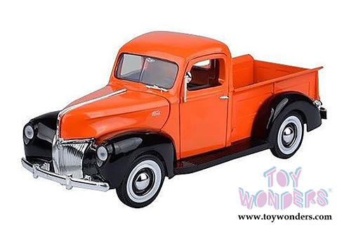 Motormax Timeless Classics - Ford Pick Up (1940, 1/18 scale diecast model car, Orange) 73170TC/OR