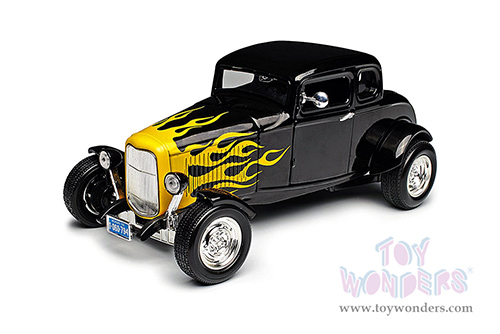 Motormax Timeless Classics - Ford Five-Window Coupe (1932, 1/18 scale diecast model car, Black with Flames) 73171TC/BK