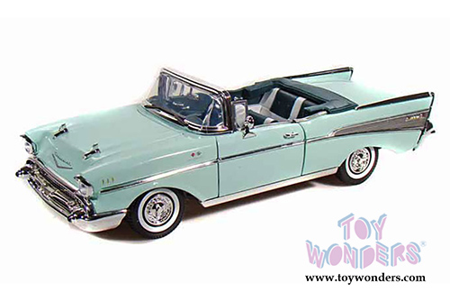 Motormax Premium American - Chevy Bel Air Convertible (1957, 1/18 scale diecast model car, Green) 73175AC/GN