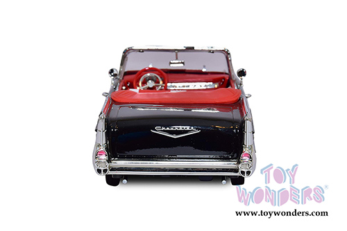 Motormax Timeless Classics - Chevy&reg; Bel Air&reg; Convertible (1957, 1/18 scale diecast model car, Black) 73175TC/BK